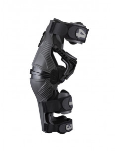 Mobius X8 Braces storm... 2